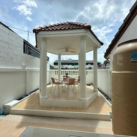 Home Living 8 At Hat Yai Ban Kho Hong Exteriör bild