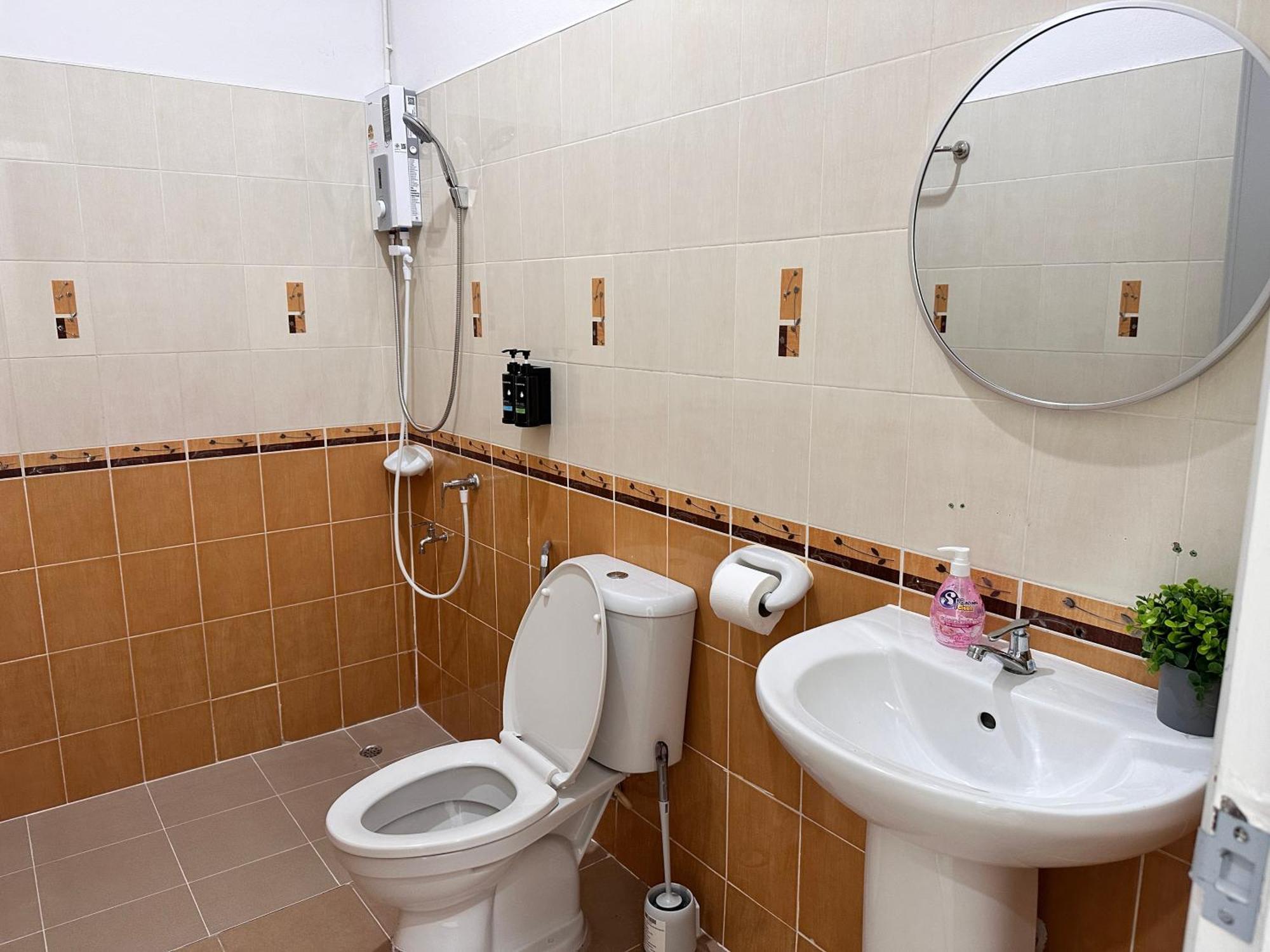 Home Living 8 At Hat Yai Ban Kho Hong Exteriör bild