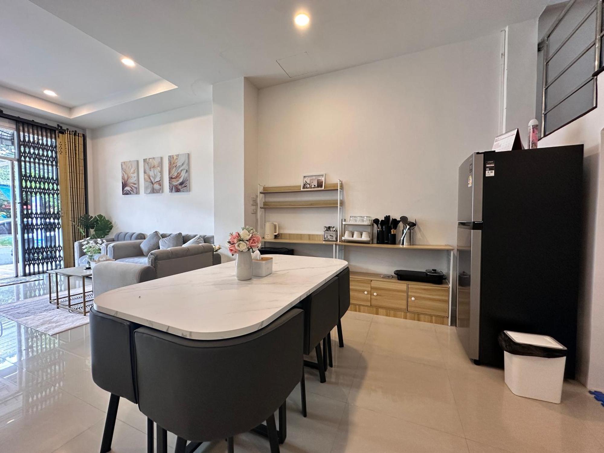 Home Living 8 At Hat Yai Ban Kho Hong Exteriör bild